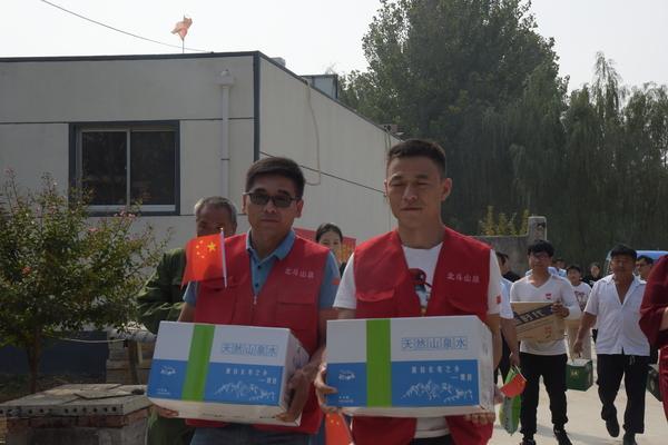 弘扬沂蒙精神 传承红色文化 北斗山泉与参战老兵共度祖国70华诞