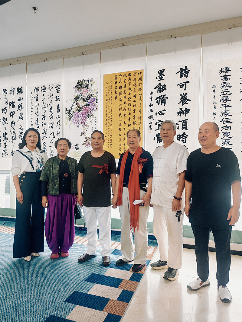 翰墨颂盛世 丹青迎华诞兰山老年书画研究会教育分会国庆书画展开幕 第 10 张 翰墨颂盛世 丹青迎华诞兰山老年书画研究会教育分会国庆书画展开幕 第 10 张