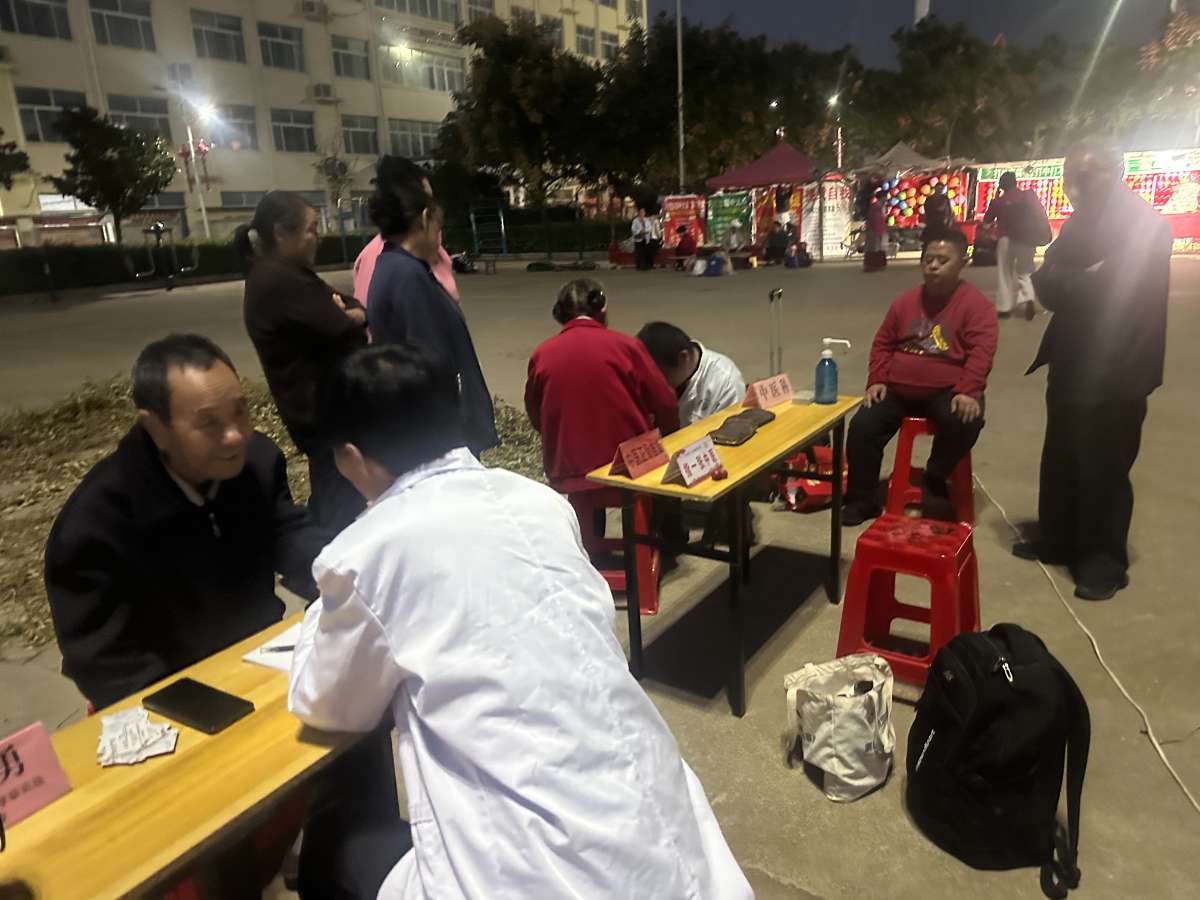 唱响沂蒙·乐享生活  金秋美食娱乐嘉年华暨2026助农惠民文化市集成功举办 第 34 张